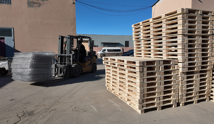 Outdoor Loading & Storage Area